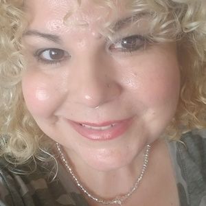 Meet your Posher, Lindsey